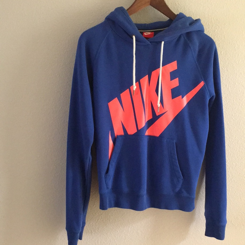Nike pullover hoodie